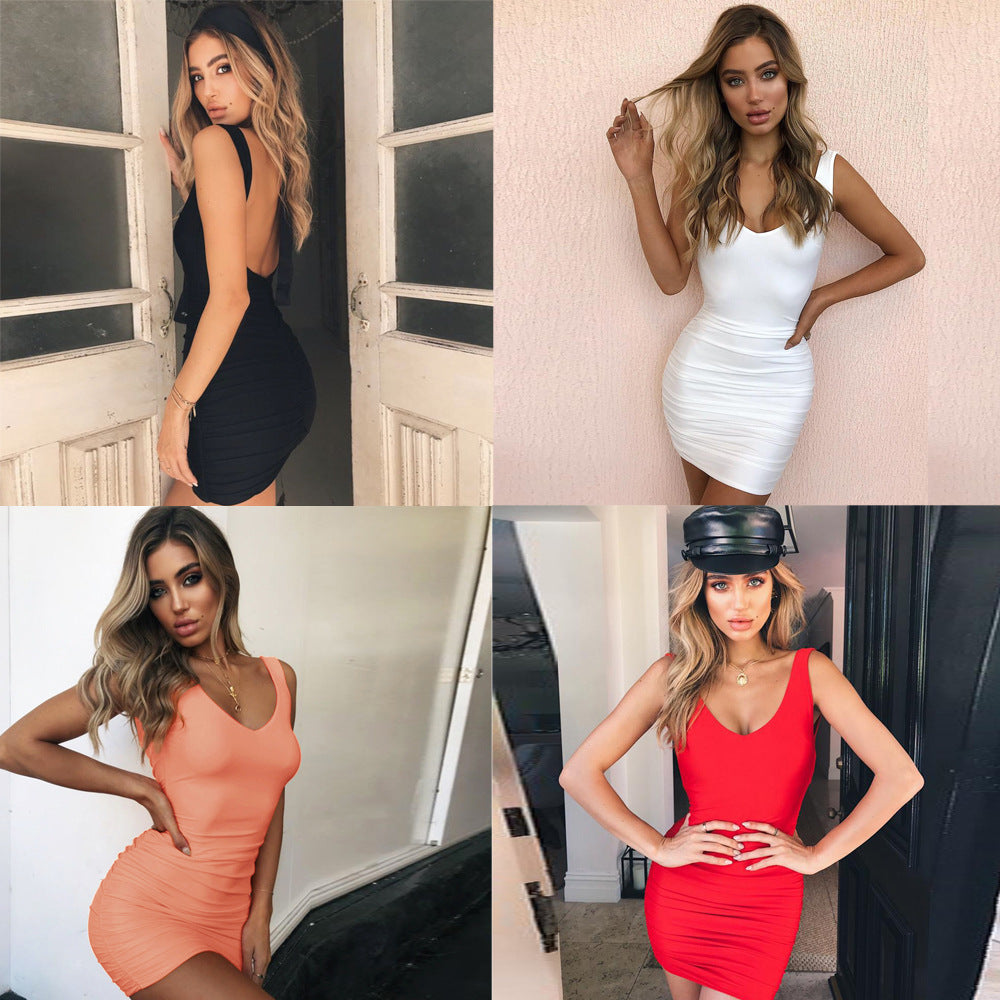 Elegancka Sukienka Mini z Głębokim Dekoltem V i Odkrytymi Plecami