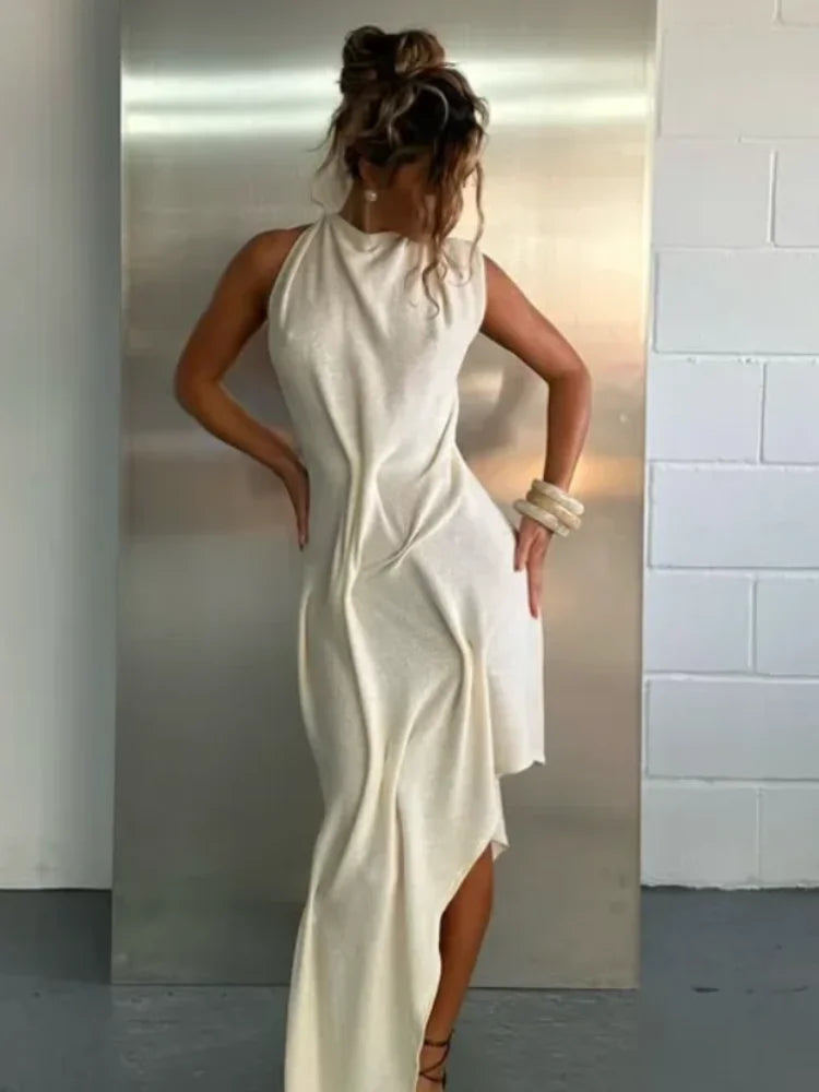 Elegancka Sukienka Maxi Aurora z Marszczeniem i Halter Neck
