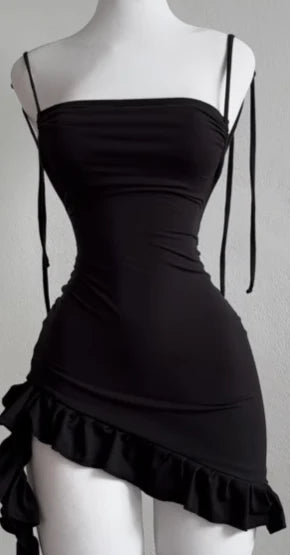 Elegancka Sukienka Midi z Odkrytymi Plecami i Wiązaniem