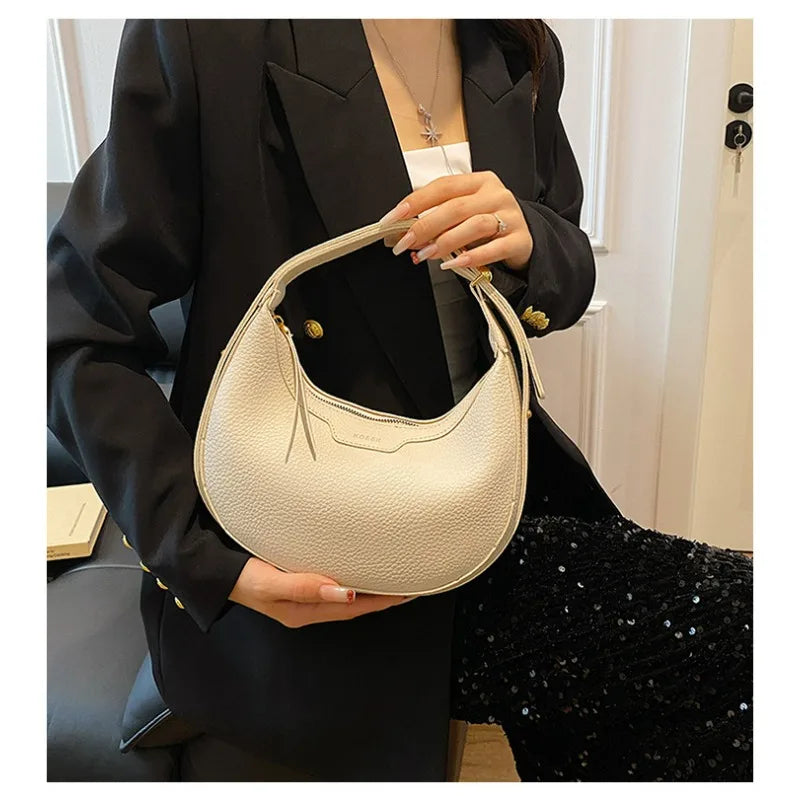 Damska Torebka Półksiężyc – Elegancka Torebka na Ramię i Crossbody z Ekoskóry