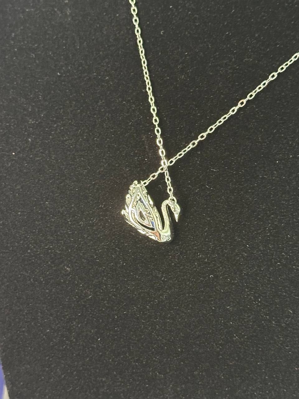Swarovski naszyjnik nowy bez wad