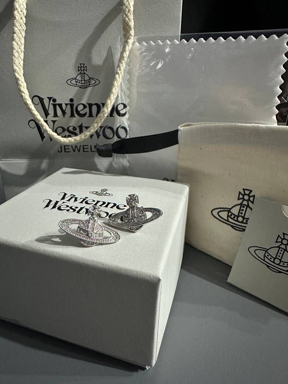 Vivienne Westwood nowe kolczyki